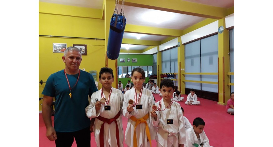 KULÜBÜMÜZDE AYIN SPORCULARI SEÇİLDİ