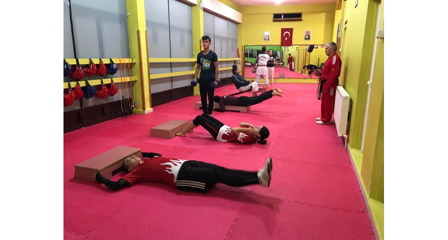 YÜKSELSPOR A TAKIMI MÜSABAKALARA TAM GAZ HAZIRLANIYOR