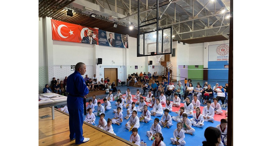 KULÜBÜMÜZDE 2022 YILININ 2.DÖNEM KUŞAK SINAVI GERÇEKLEŞTİRİLDİ